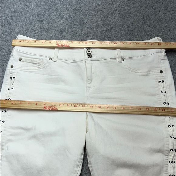 Torrid white‎ straight comfort Lace-Up Pants zs 20R - Picture 8 of 16